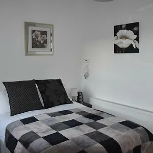 Flat G/r 59 Erskine Street Aberdeen